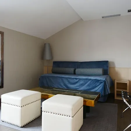 Pedro I De Aragon 4 Estrellas Superior Hotel 4*