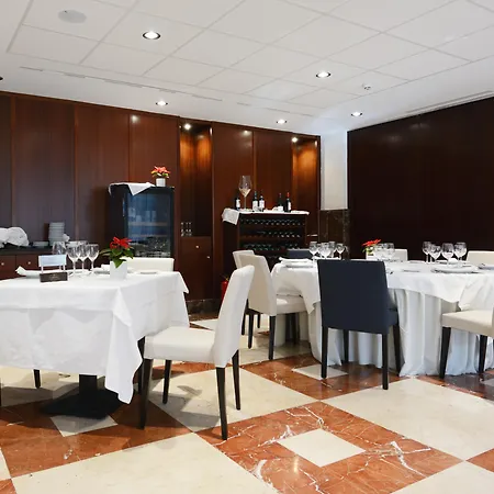 Otel Pedro I De Aragon 4 Estrellas Superior Huesca