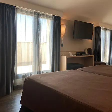 Pedro I De Aragon 4 Estrellas Superior Otel Huesca