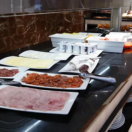 Otel Pedro I De Aragon 4 Estrellas Superior Huesca