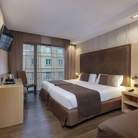 Hotel Pedro I De Aragon 4 Sup 4*