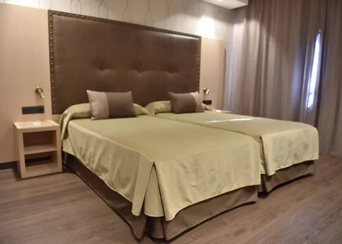 Pedro I De Aragon 4 Estrellas Superior 4* Huesca