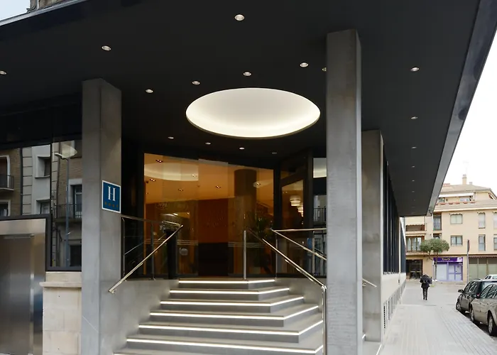 Pedro I De Aragon 4 Estrellas Superior Hotell