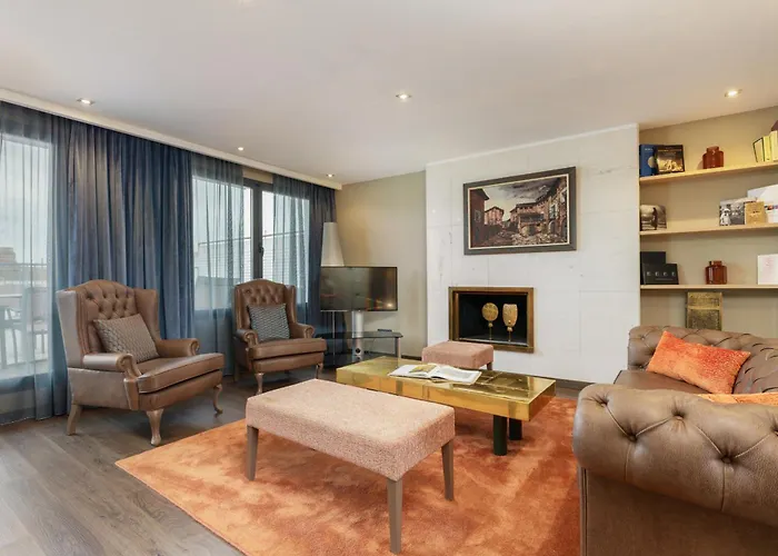 Pedro I De Aragon 4 Estrellas Superior 4*