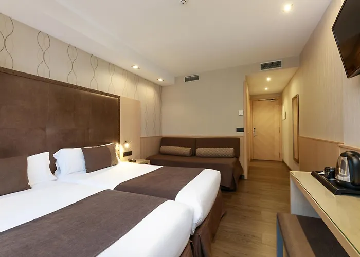 Pedro I De Aragon 4 Estrellas Superior Hotell