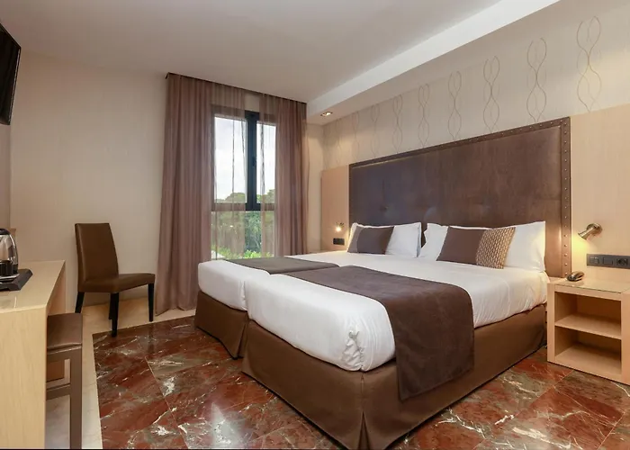 Pedro I De Aragon 4 Estrellas Superior Huesca