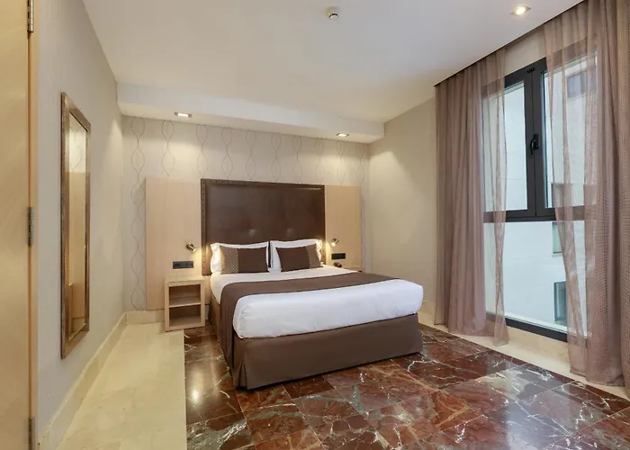 Pedro I De Aragon 4 Estrellas Superior 4*