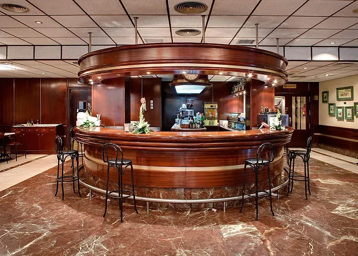 Pedro I De Aragon 4 Estrellas Superior Hotell Huesca