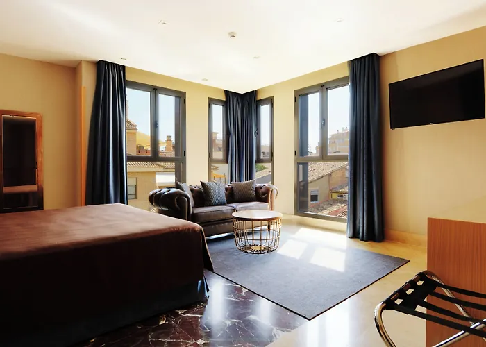 Pedro I De Aragon 4 Estrellas Superior